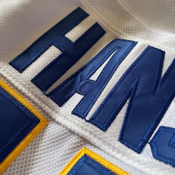 Charlestown Chiefs Mad Bros White Hockey Jersey Hanson #17 Size XXXL Fight Strap - Picture 12 of 15